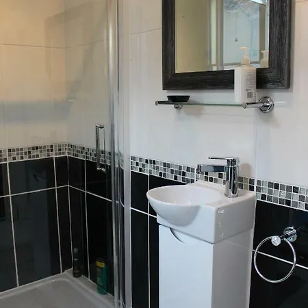 Guest house The Big Tree And Self Catering 4*